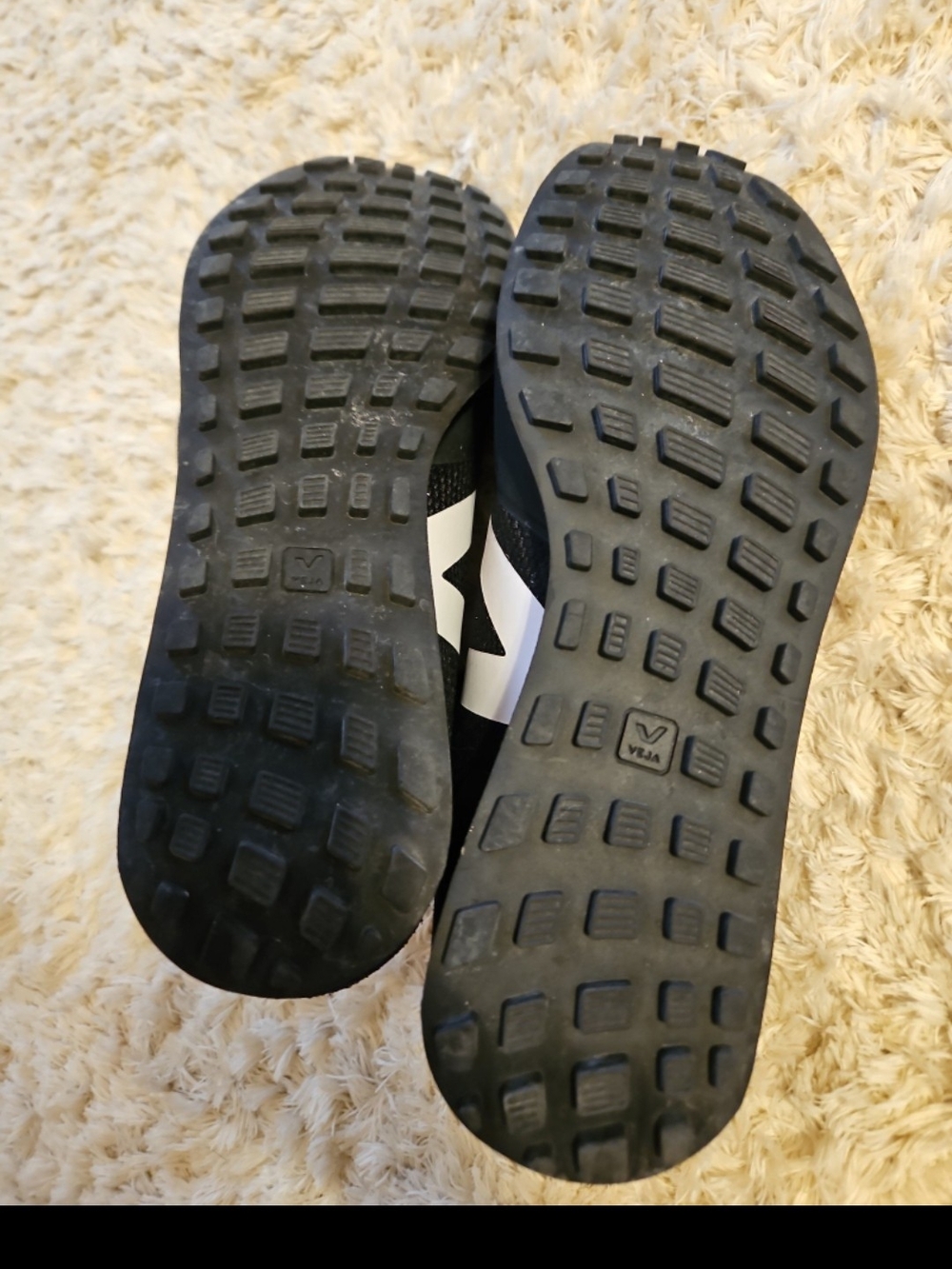 Veja Black and White Sneakers - Picture 6 of 6